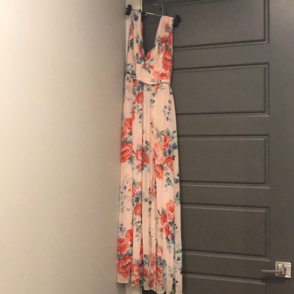 Lulus Blush Rose Maxi dress size small